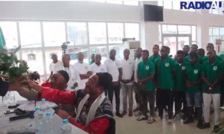 Bénédiction des joueurs de l&rsquo;union de Douala par le comité des sage